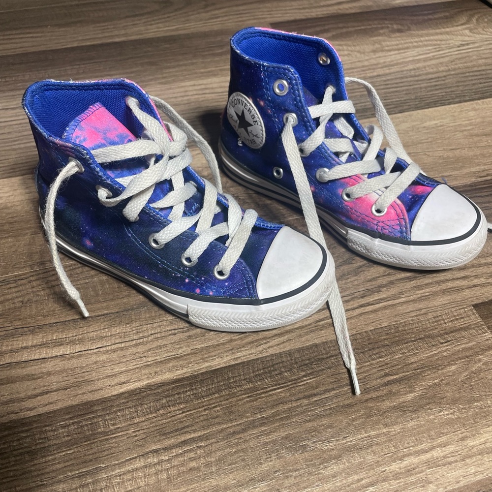 Galaxy Converse Size 11